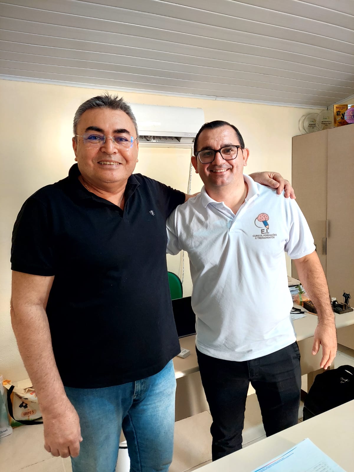 Logo da Secretaria de Educação de Quiterianópolis-CE - Pedro Neto